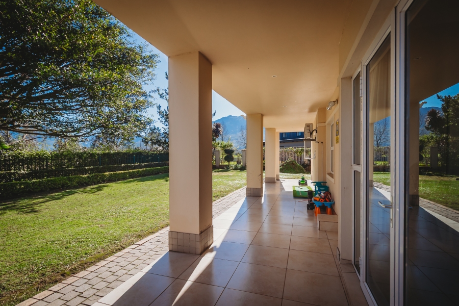 4 Bedroom Property for Sale in King George Park Western Cape